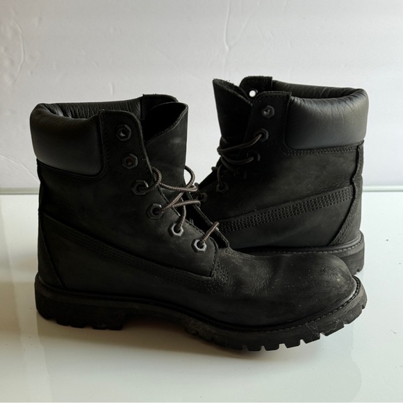Timberland 8658A Women's Classic 6-Inch Premium WP Black Nubuck Boots Size 7.5 M - Picture 2 of 10